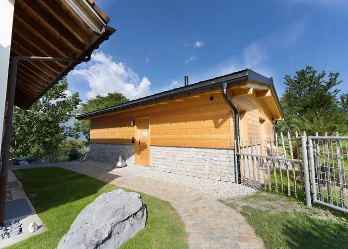 شقة Wellness-gaestehaus In Says Mit Whirlpool Und Sauna