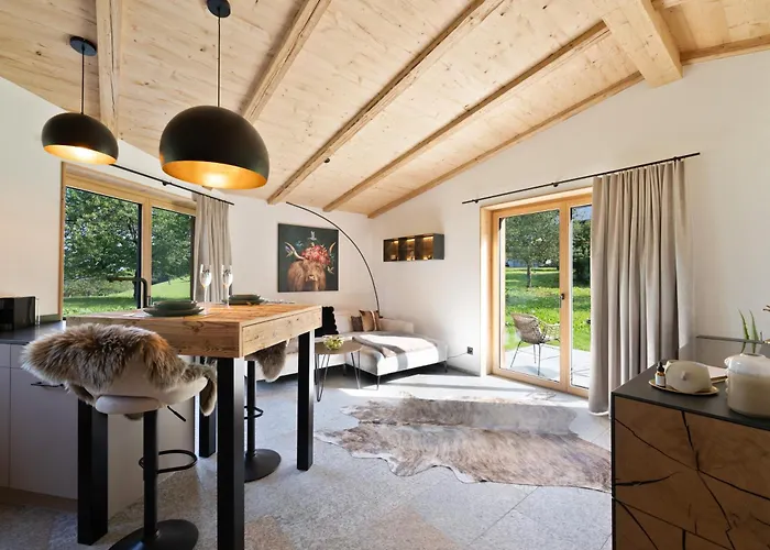 شقة Wellness-gaestehaus In Says Mit Whirlpool Und Sauna *